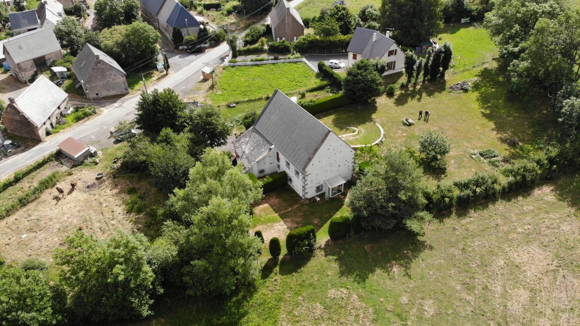 Gite Rural - Grange Des Pres Blancs Chaine Des Puys Le Vernet-Sainte-Marguerite 外观 照片